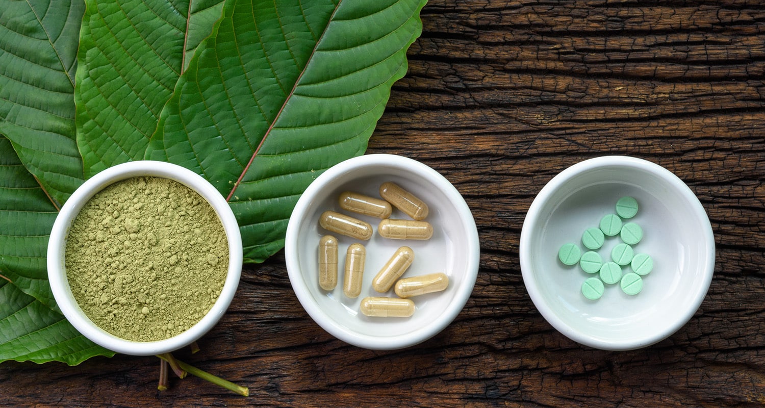 3 Benefits Of Kratom (Plus Side Effects and Dosage)