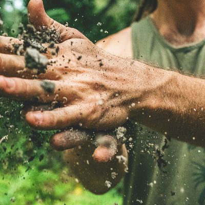 soil microbes dirt benefits