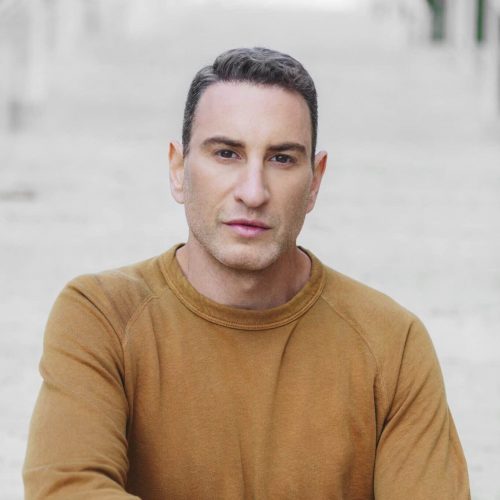Photo of Scott Lyons